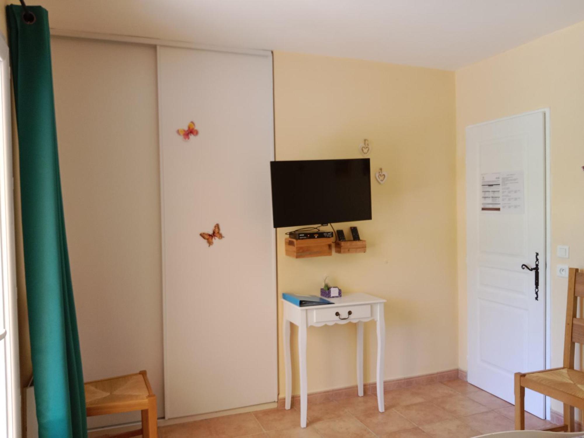 Bed and Breakfast La Farigoulette Лорг Экстерьер фото